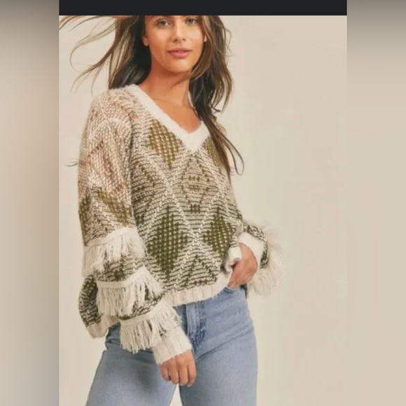 SADIE & SAGE soft green Aztec chunky knit sweater - Picture 2 of 6